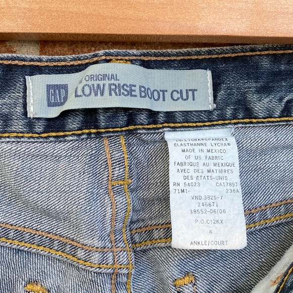 🌟SOLD Gap vintage low rise boot cut jeans - Picture 4 of 4